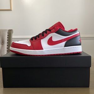 Brand New Air Jordan 1 Low 'BULLS' Mens Size 11